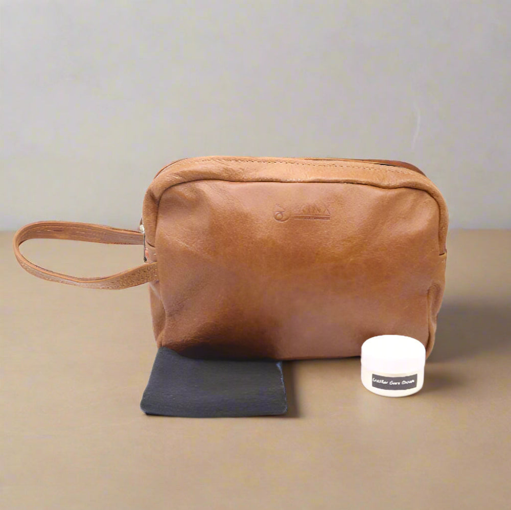 Dino Leather Toiletry Bag Gift Set