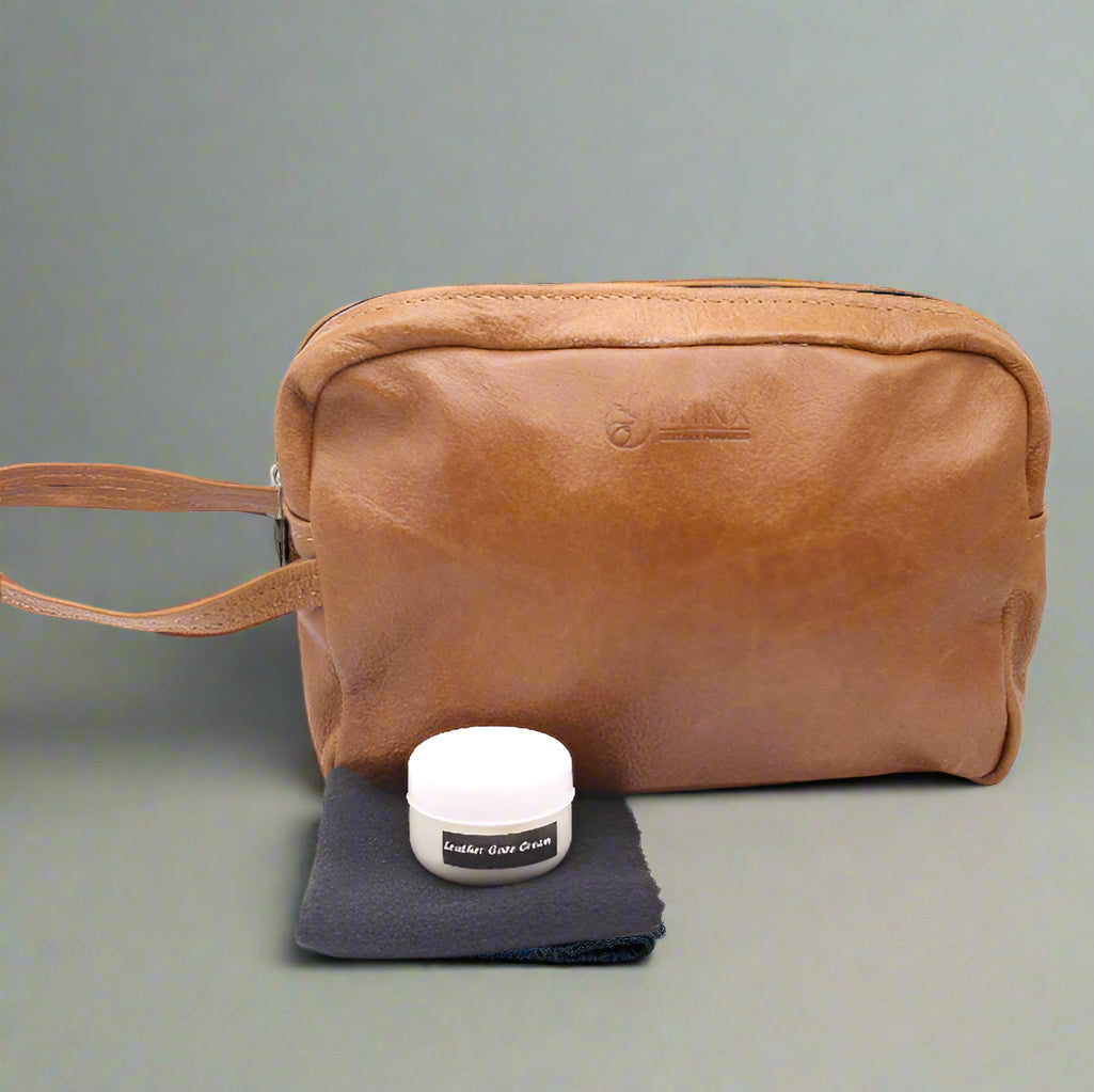 Dino Leather Toiletry Bag Gift Set