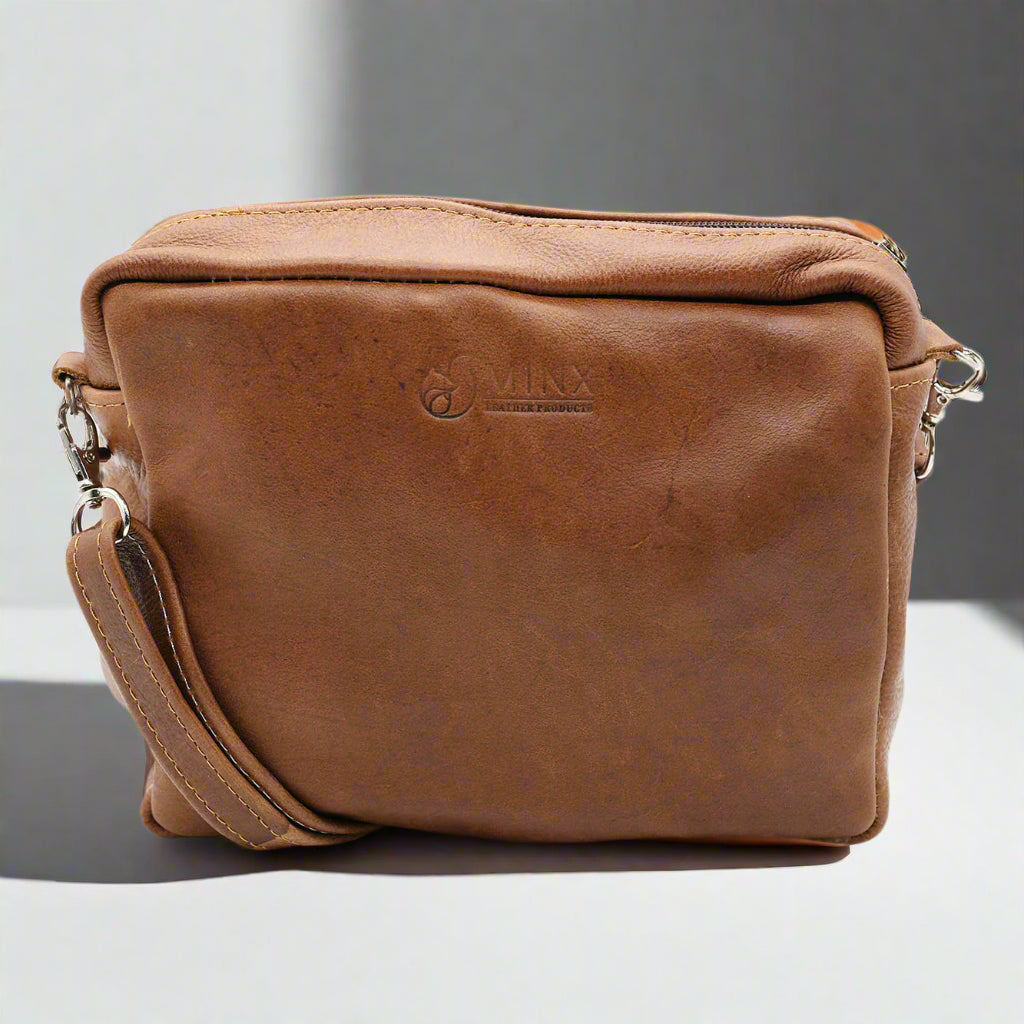 O' Kelly Leather Slingbag