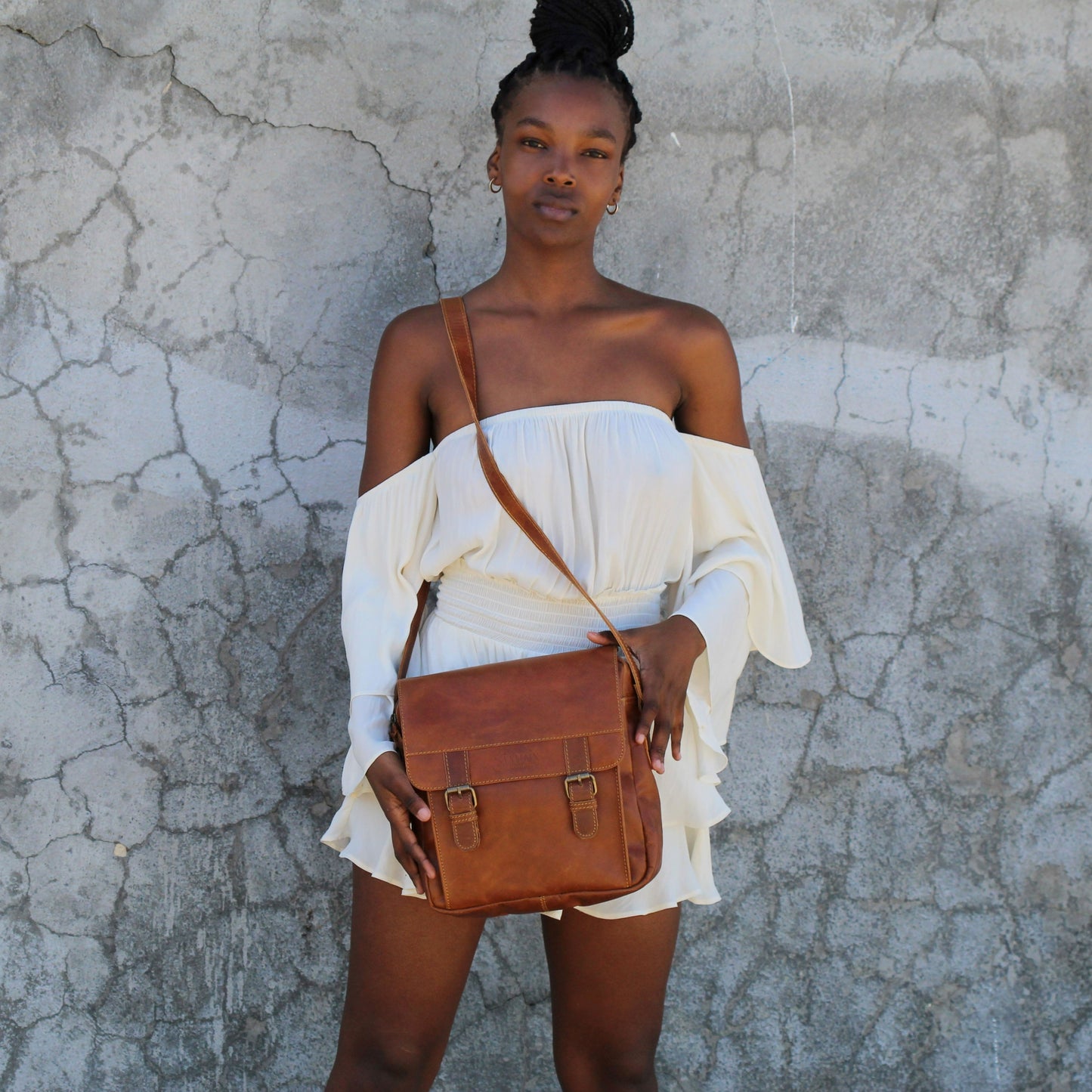 Jessie Leather Messenger Bag