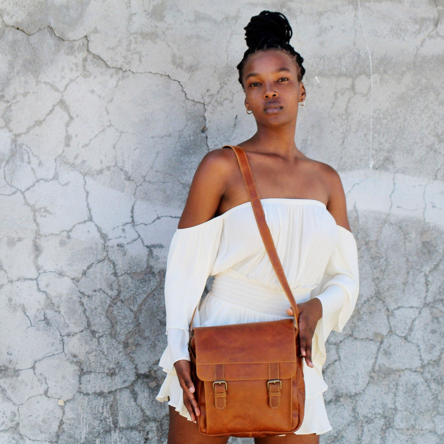 Jessie Leather Messenger Bag