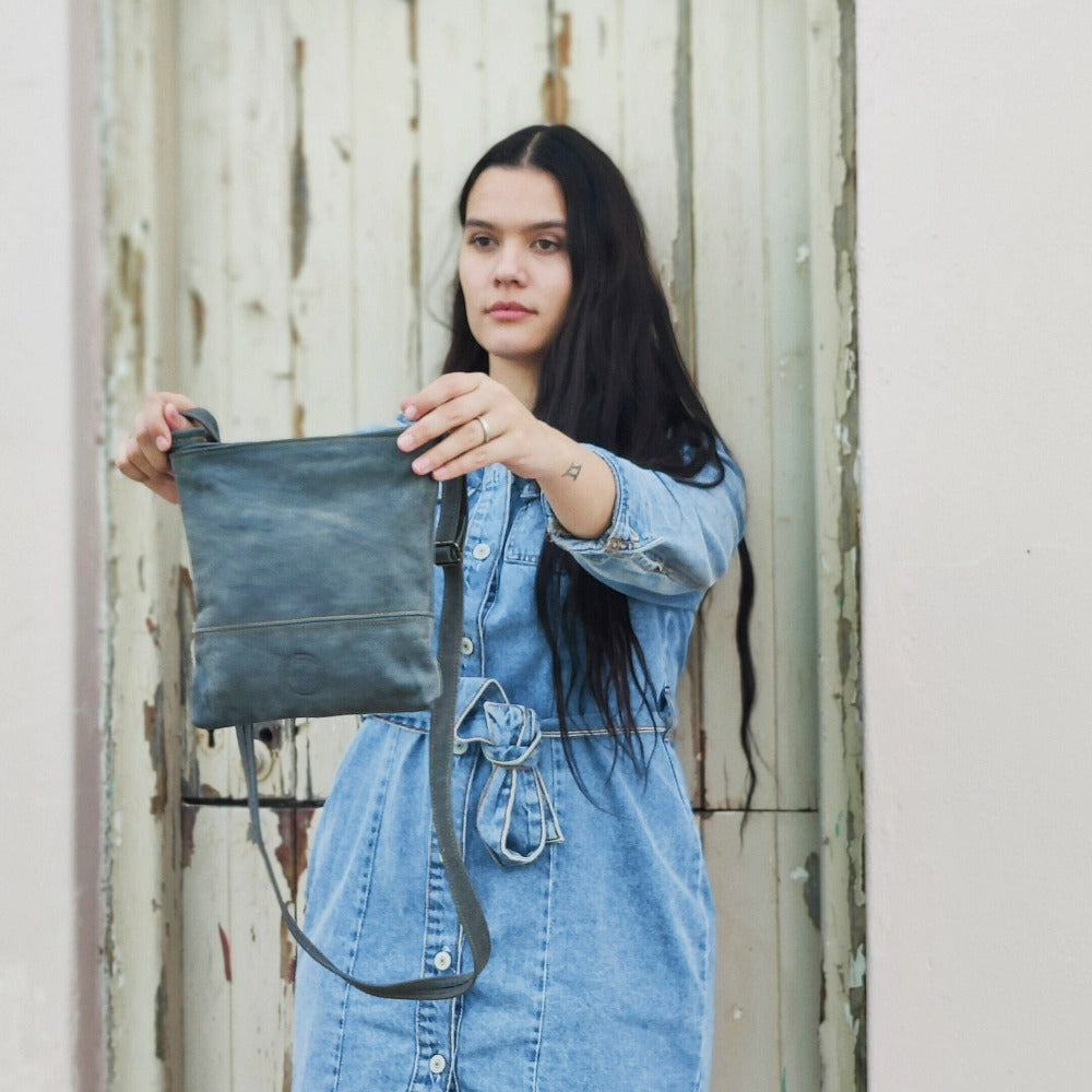 Get up and go Leather Bag
