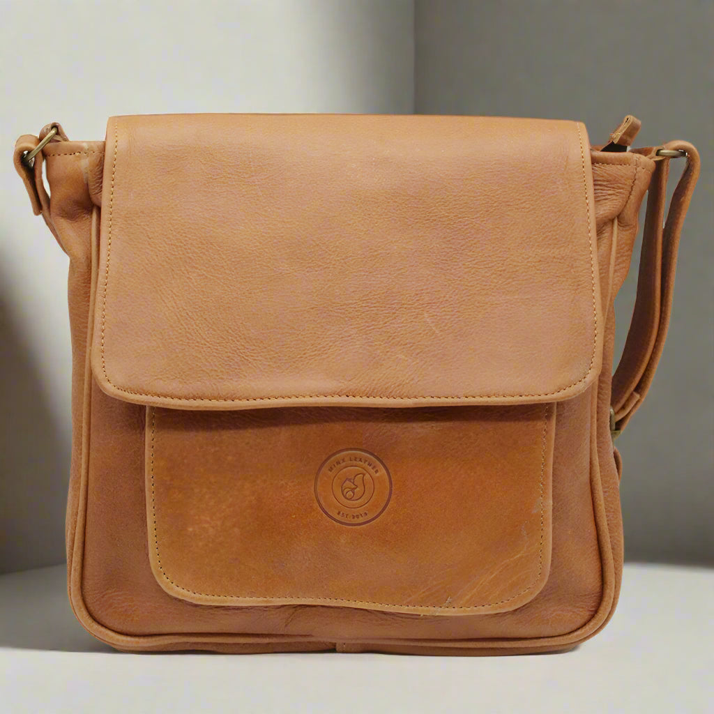 Mini Huxley Leather Hand Bag