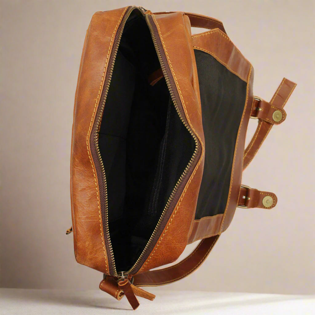 Jessie Leather Messenger Bag