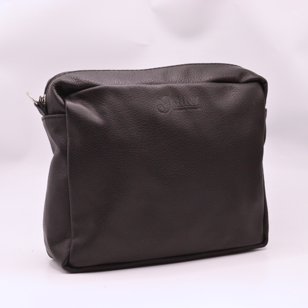 O' Kelly Leather Slingbag