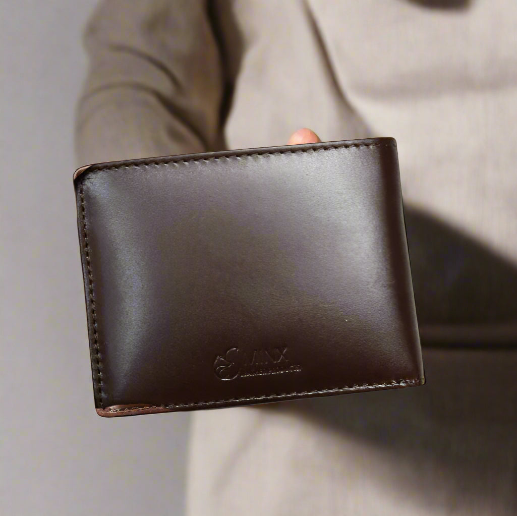 Chow Bello Leather Wallet