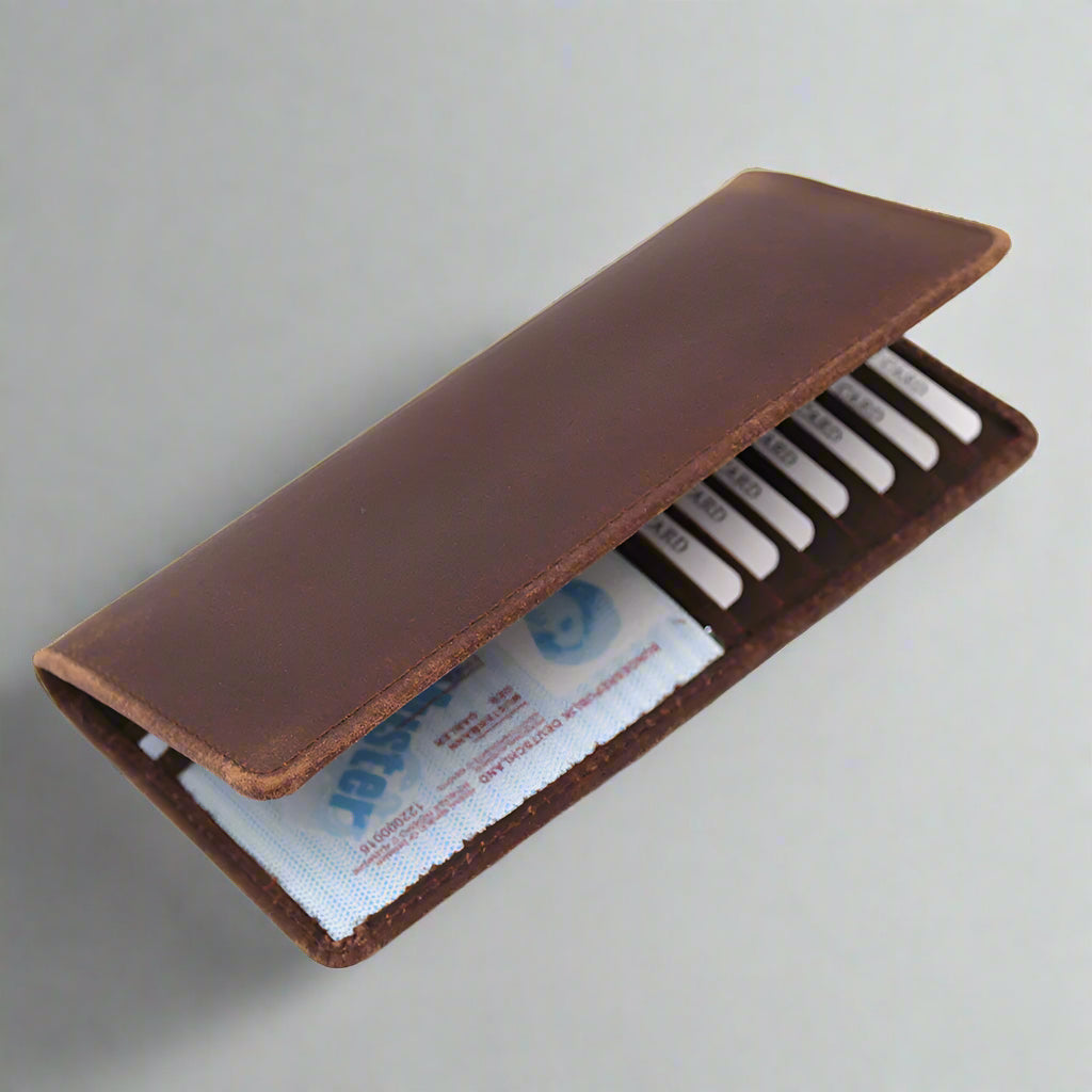 Slimfit Leather Travel Companion