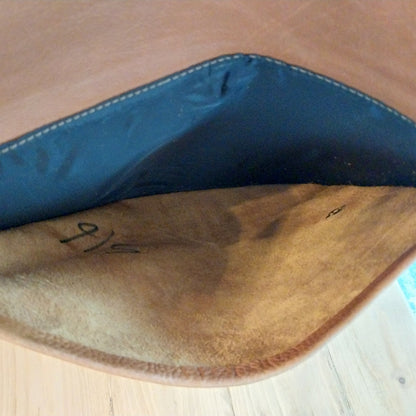 The Rover Executive Sleeve