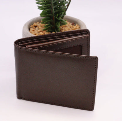 Chow Bello Leather Wallet