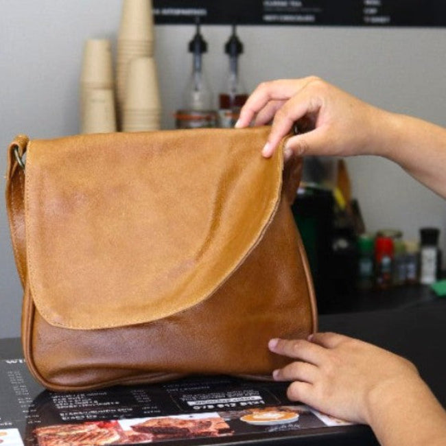 Huxley Leather Hand Bag